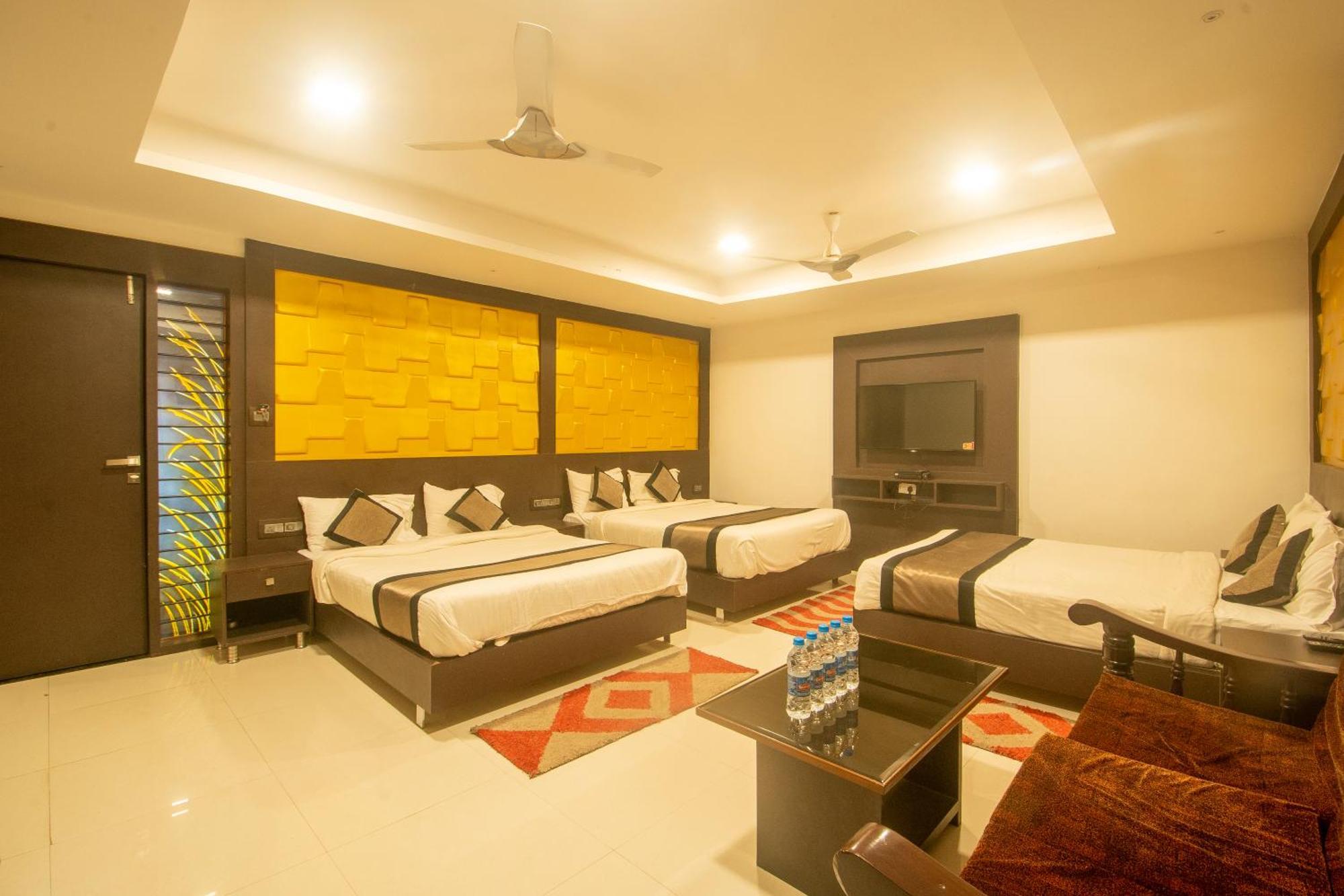 Parampara Residency Kushālnagar Екстериор снимка